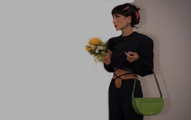 The Olympia Bag من بيربيري أضافت طاقة أنثوية إلى إطلالة مؤثّرات الانستغرام